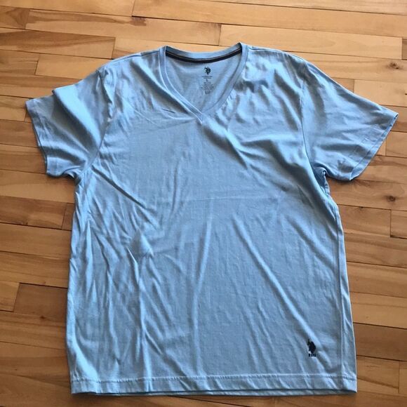 US Polo Assn light blue V neck tee/sleepwear, L - Picture 1 of 3